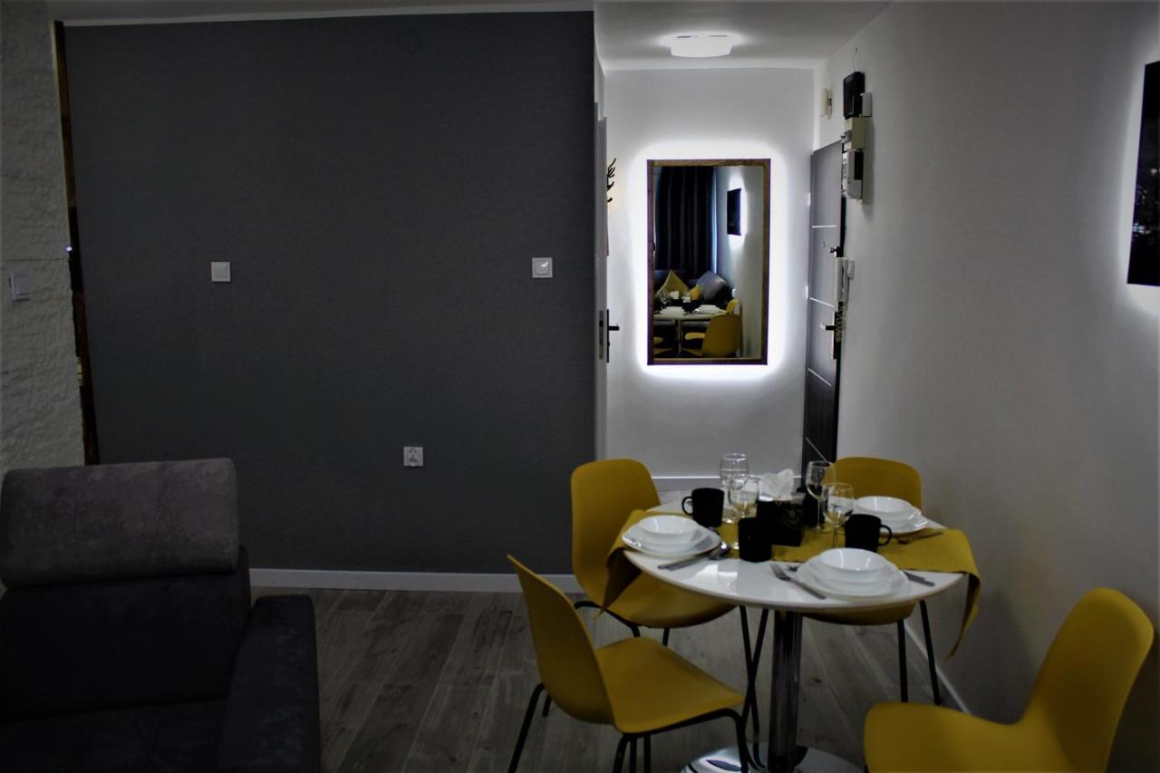 Apartament Apartament przy Arsenale Wrocław Zewnętrze zdjęcie